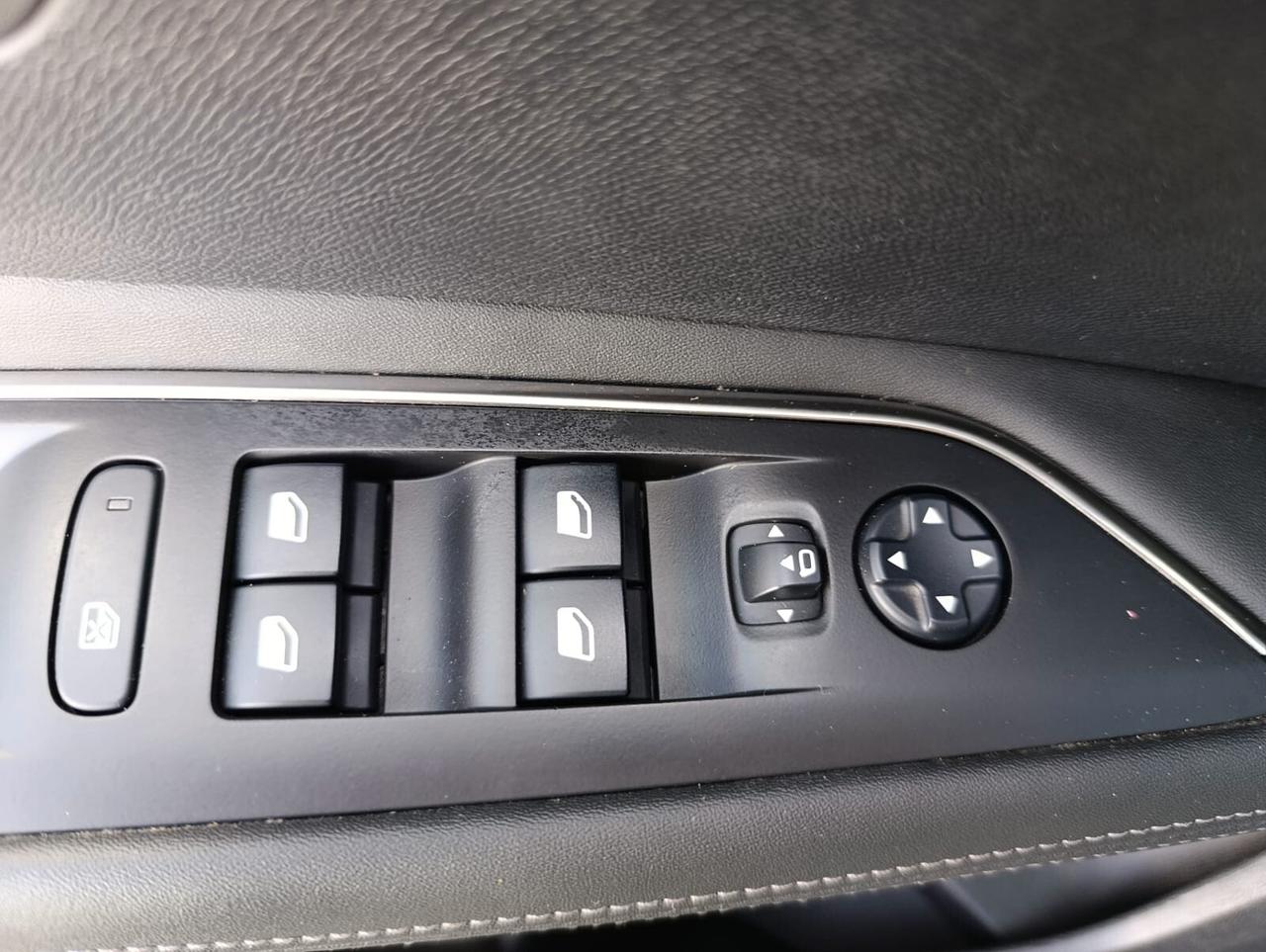 PEUGEOT 3008 ALLURE 1.5 HDI 130cv 09/2020 KM 113.000