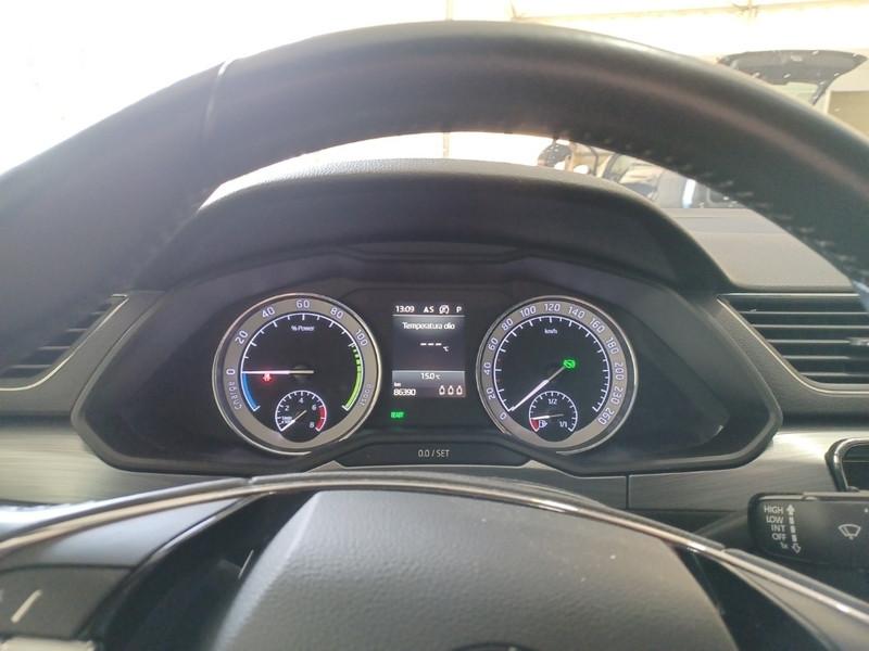 SKODA SUPERB 1.4 TSI PLUG-IN HYBRYD EXECUTIVE DSG STATION WAGON