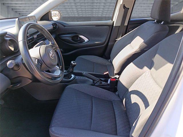 TOYOTA Yaris 4ª serie 1.0 5 porte Trend