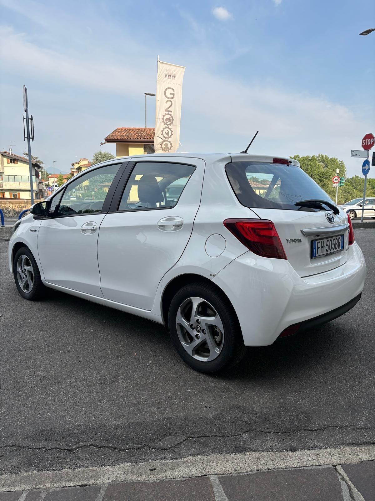 Toyota Yaris 1.5 Hybrid 5 porte Active
