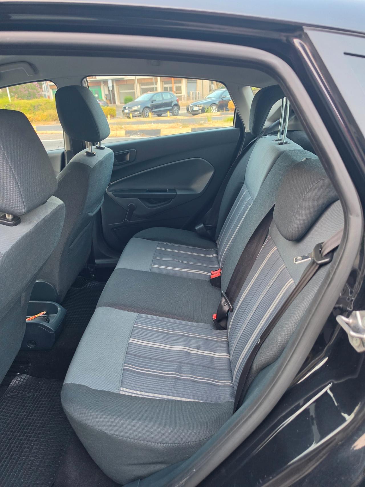Ford Fiesta 1.4 5 porte Bz.- GPL Titanium