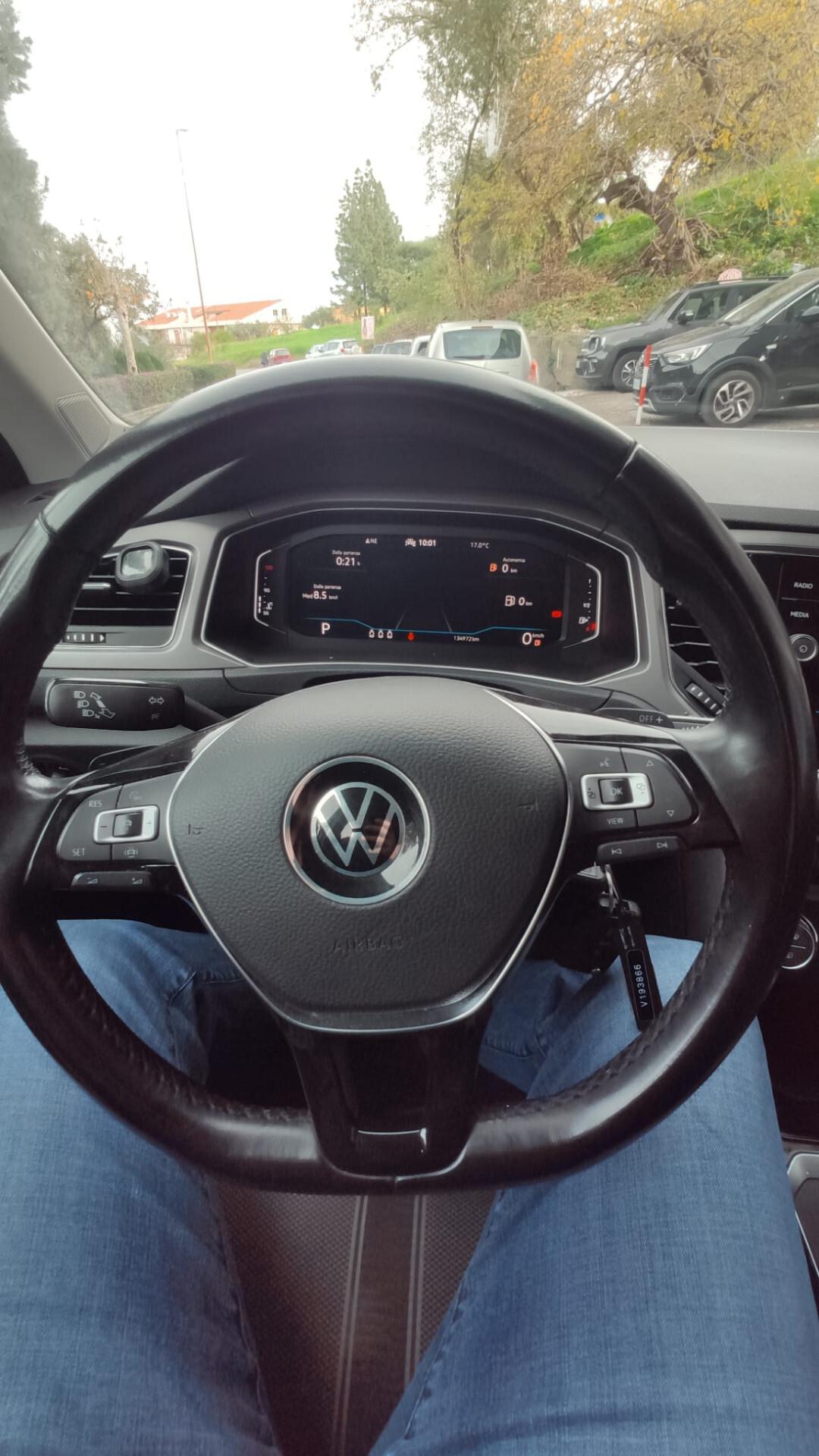 Volkswagen T-Roc 2.0 TDI SCR 150 CV DSG Business come nuova