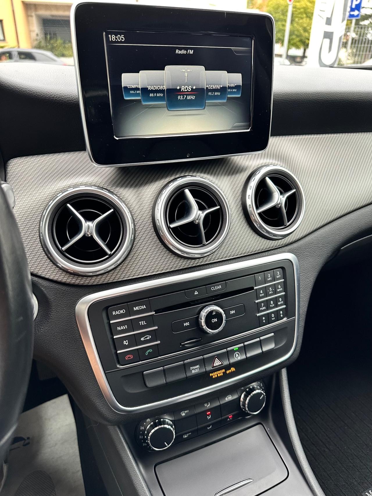 Mercedes-benz GLA 180 d Automatic Sport
