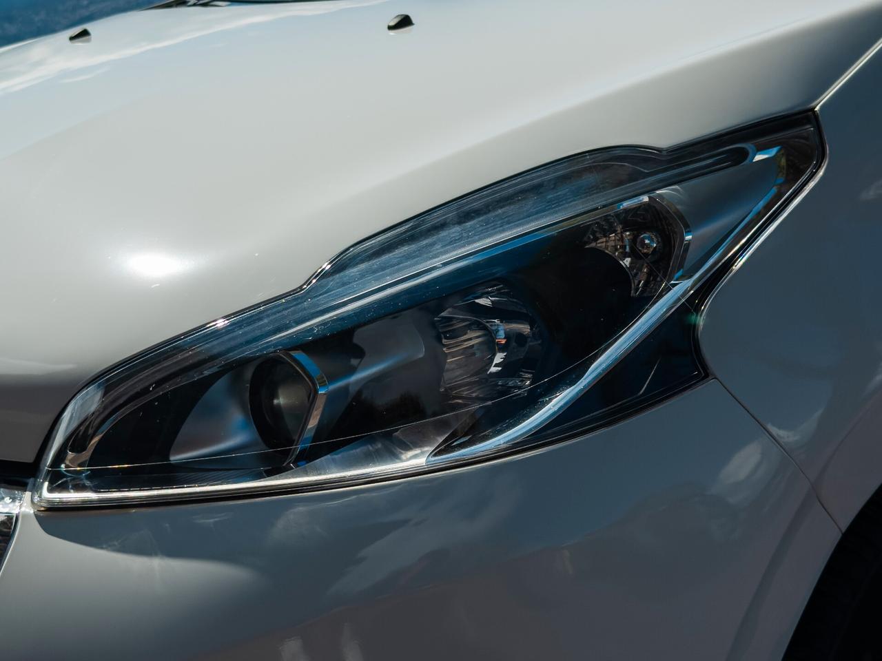 Peugeot 208 1.6 BlueHDi 75 CV Active - 2016