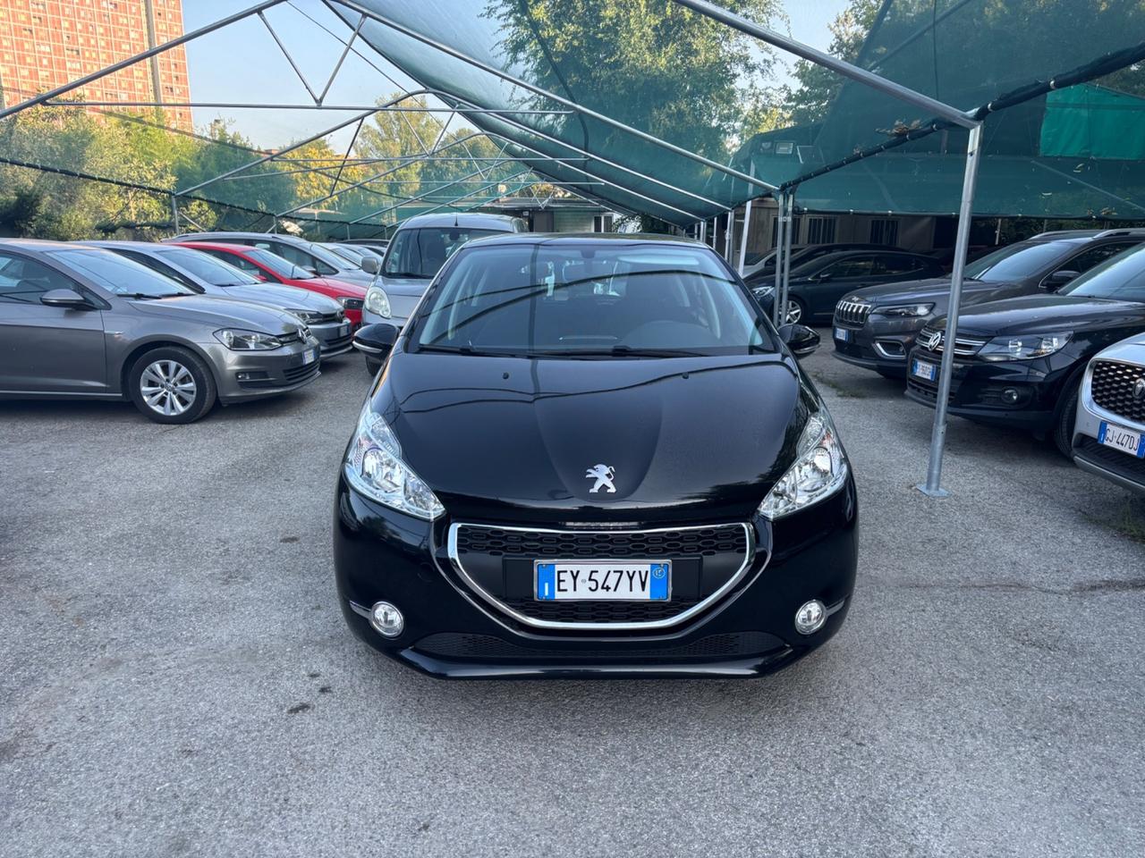 Peugeot 208 1.4 HDi 5 porte Allure OK NEOPATENTATI