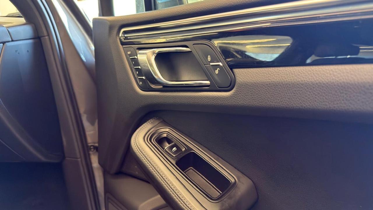 Porsche Macan S Diesel 3.0 V6 250 CV AUTOMATICO PDK - TETTO - NAVI - PELLE