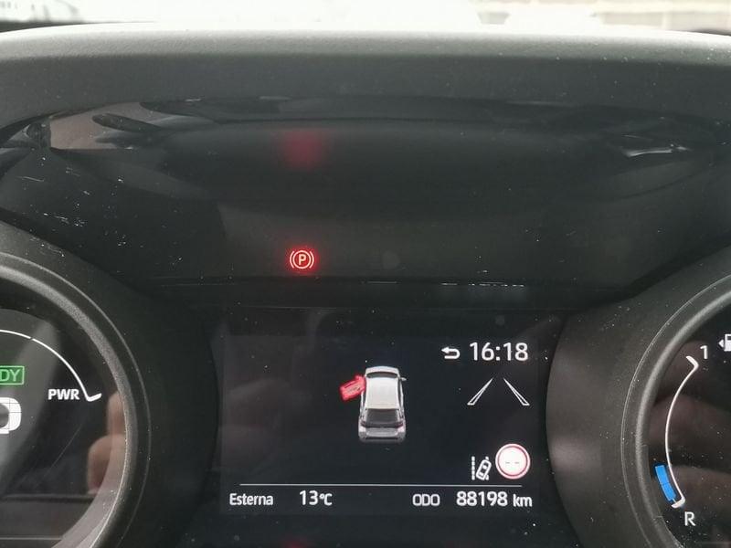 Toyota Yaris Hybrid Trend MY22