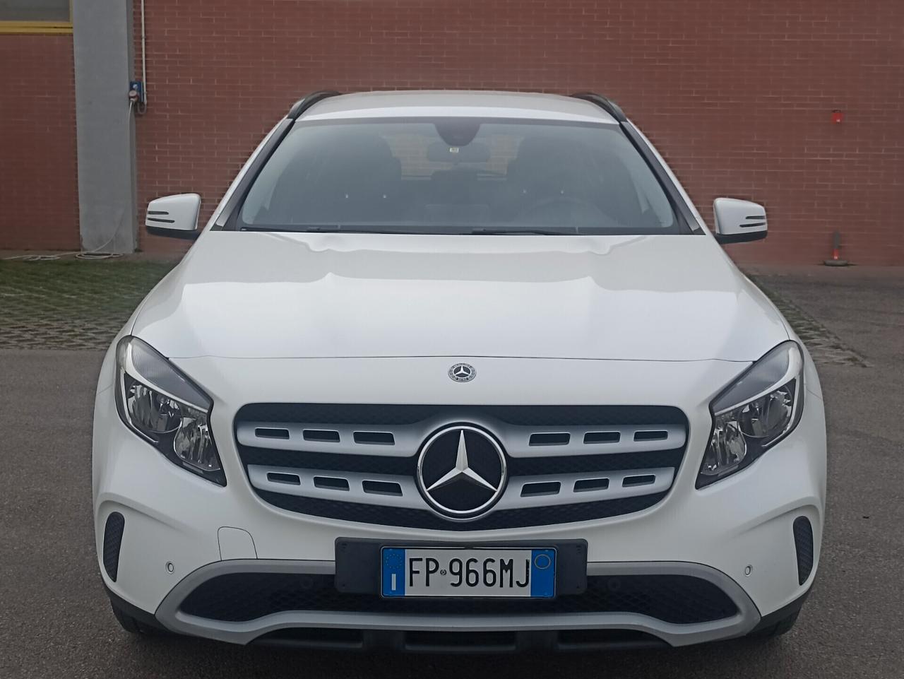 MERCEDES-BENZ GLA 180 CDI EXECUTIVE KM 76.000