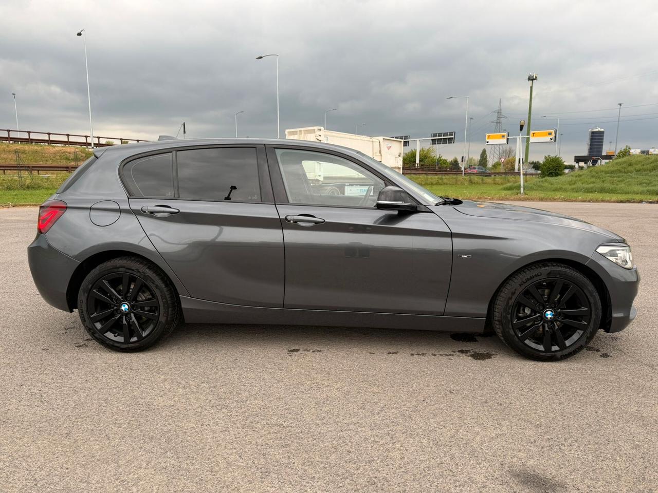 Bmw 118 118d 5p. Urban