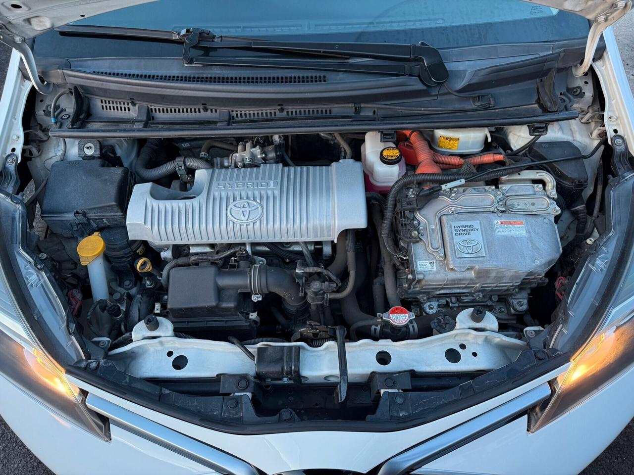 Toyota Yaris 1.5 Hybrid - Euro6 - Finanziabile - Automatica