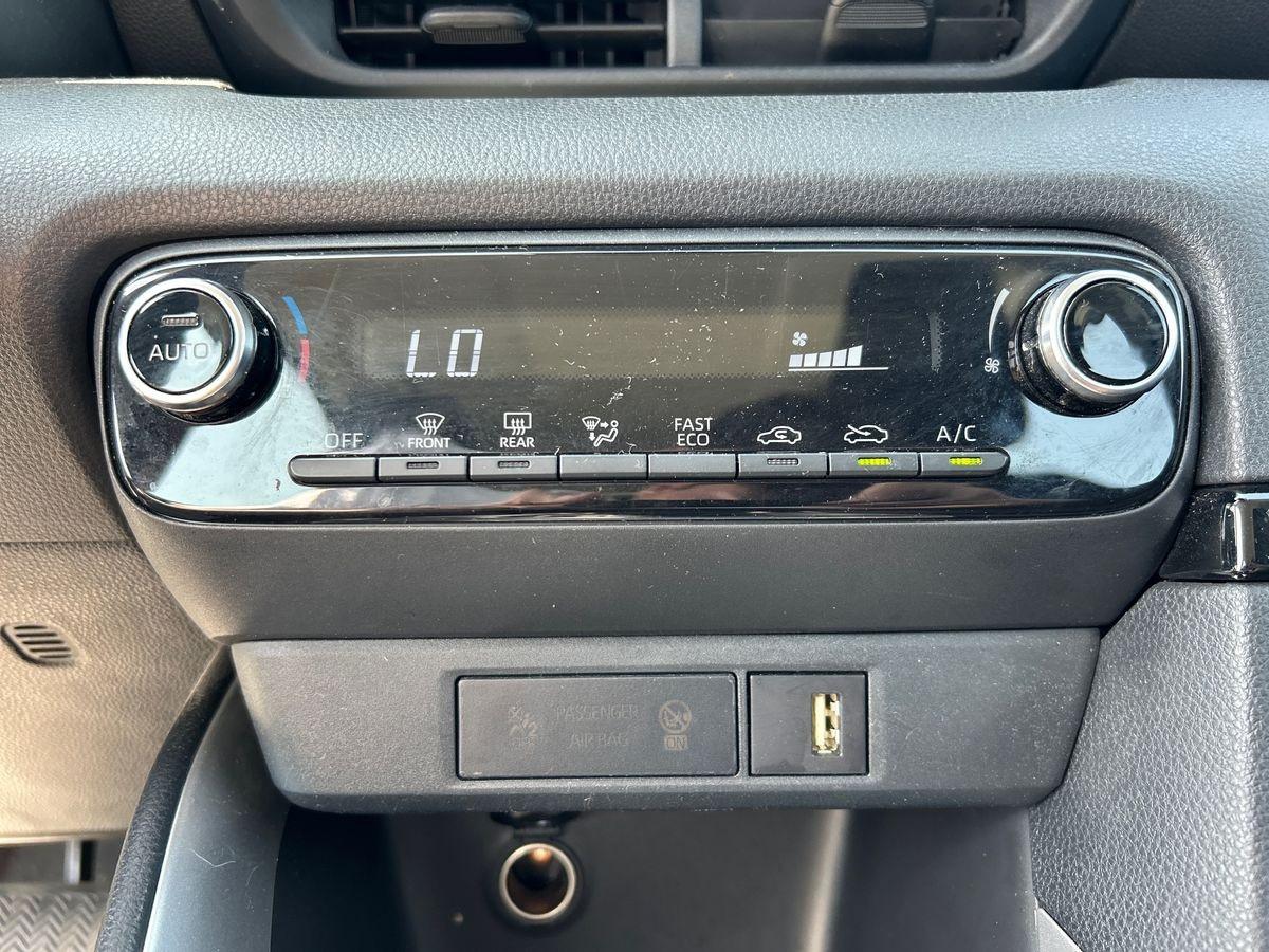 TOYOTA Yaris 4ª serie - Yaris 1.5 Hybrid 5 porte Trend