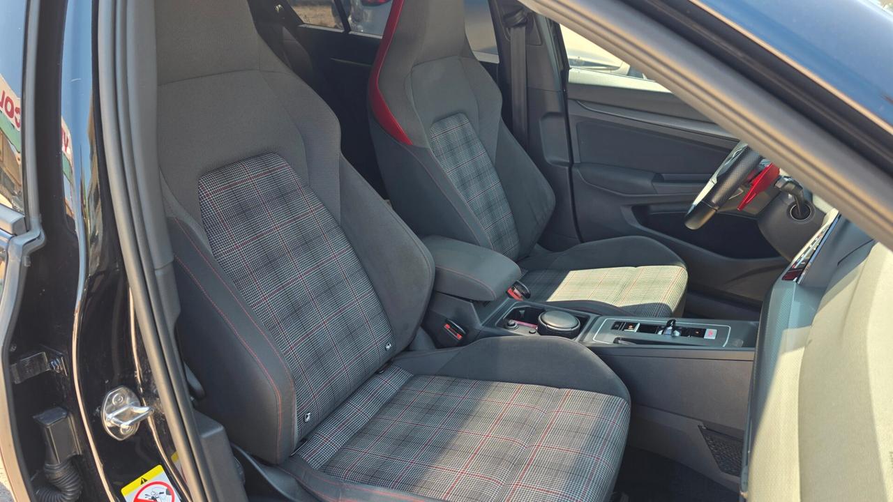 Volkswagen Golf GTI 2.0 TSI TCR DSG 5p. BlueMotion Technology