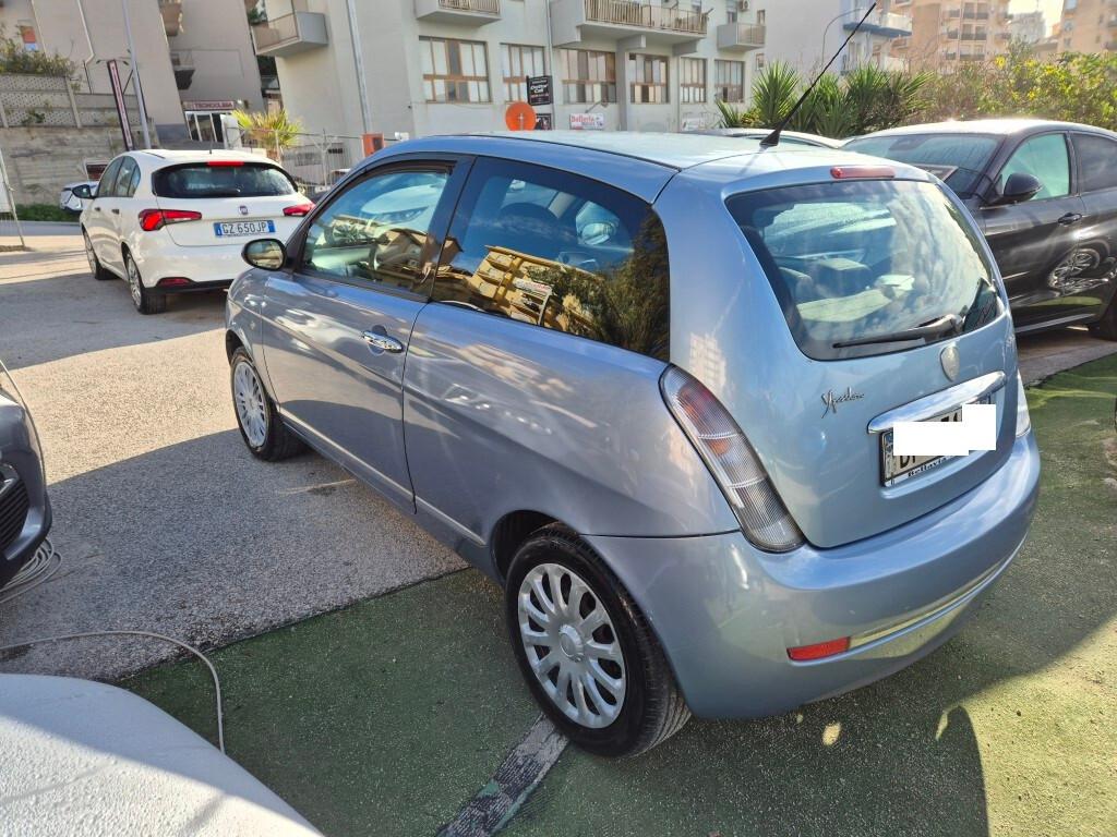 Lancia Ypsilon 1.3 Multijet 75cv Buona