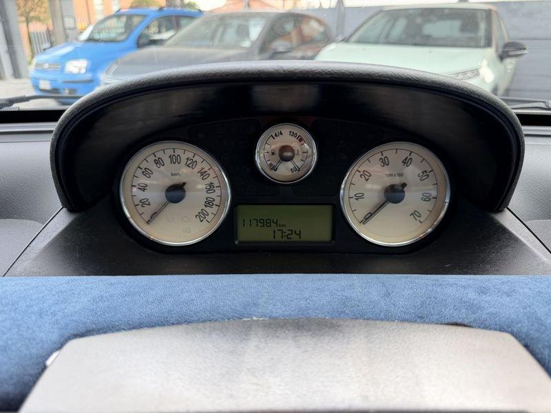 Lancia Ypsilon Ypsilon 1.2 16v Oro IDONEA NEOPATENTATI