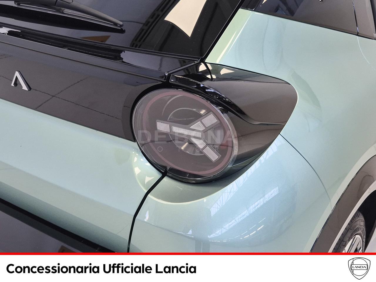 Lancia Ypsilon 1.2 mhev edizione cassina e-dct