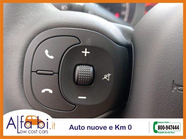 FIAT Panda 1.0 FireFly 70CV Hybrid Cross (RED)