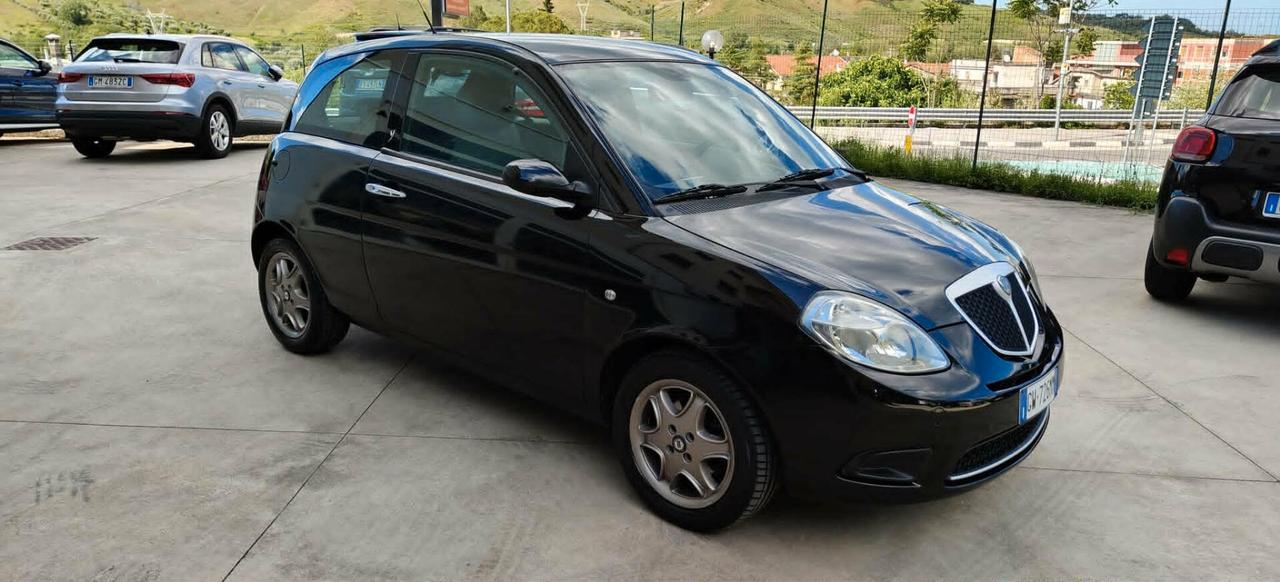 Lancia Ypsilon 1.2 GPL