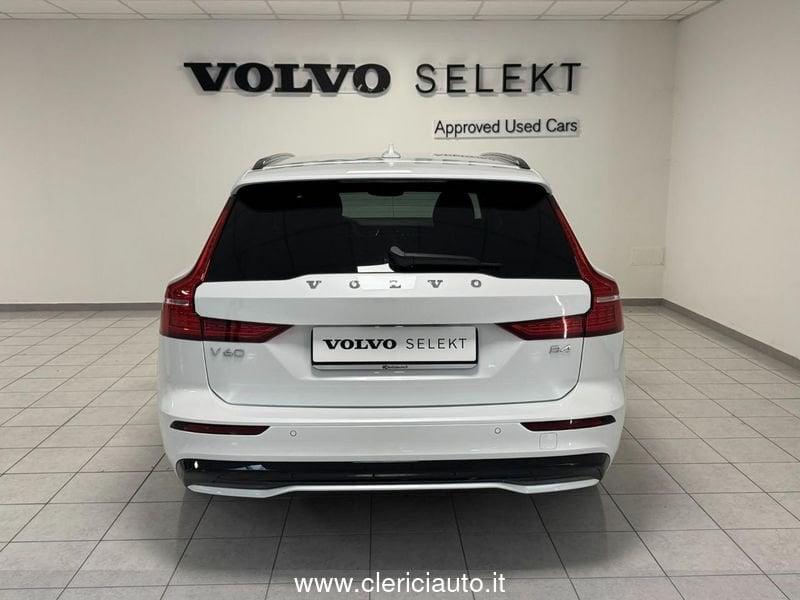 Volvo V60 B4 (d) automatico Plus Dark - KM0