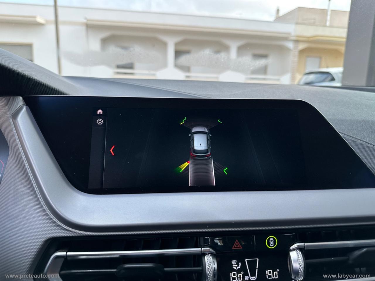 BMW 116d 5p. Advantage
