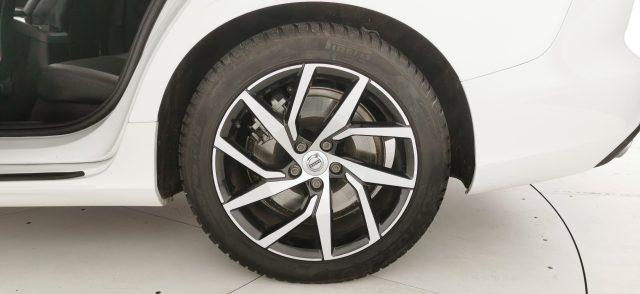 VOLVO V60 T6 Twin Engine AWD Geartronic Business Plus