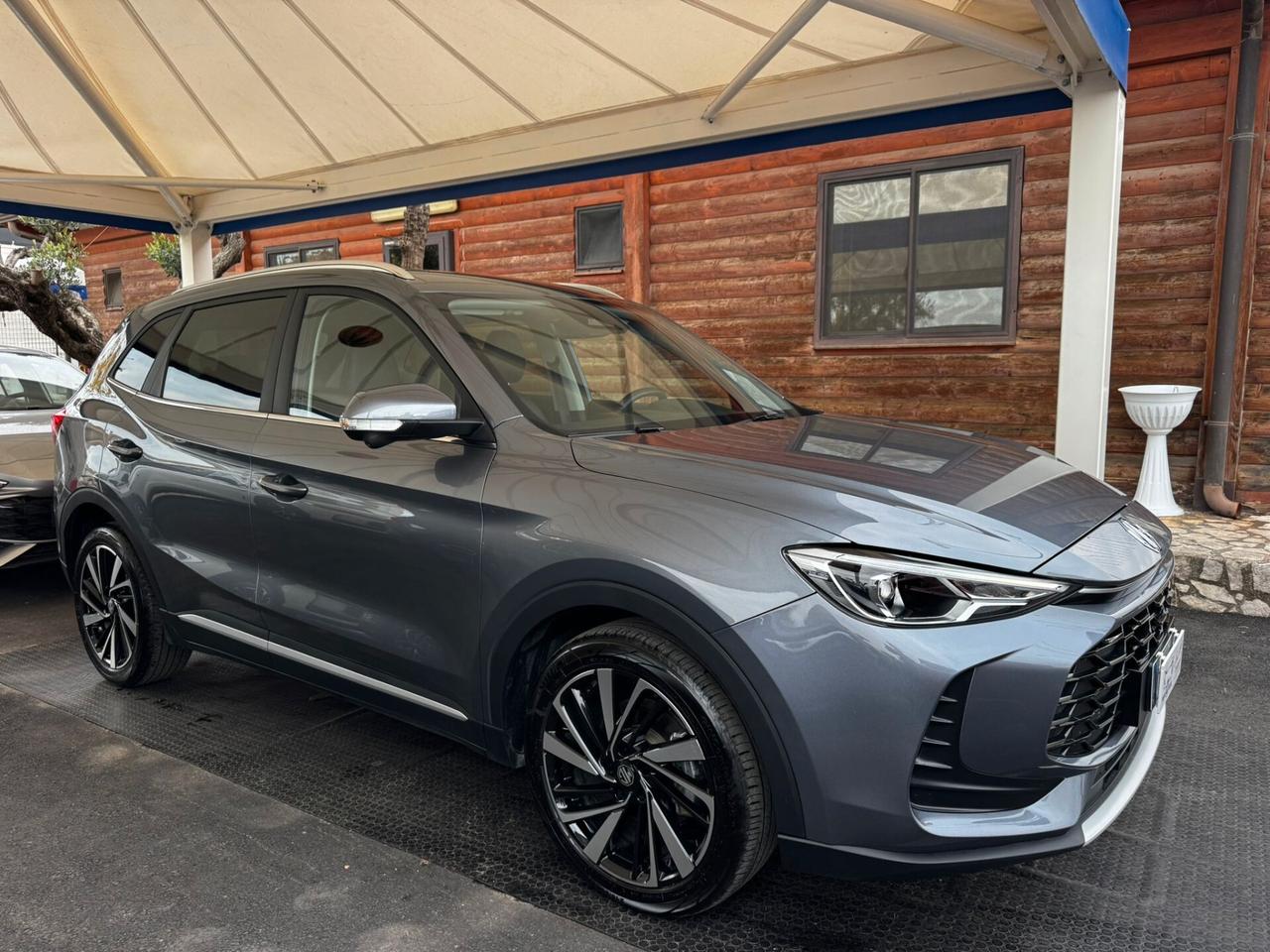 Mg ZS Hybrid+ Luxury - 2025