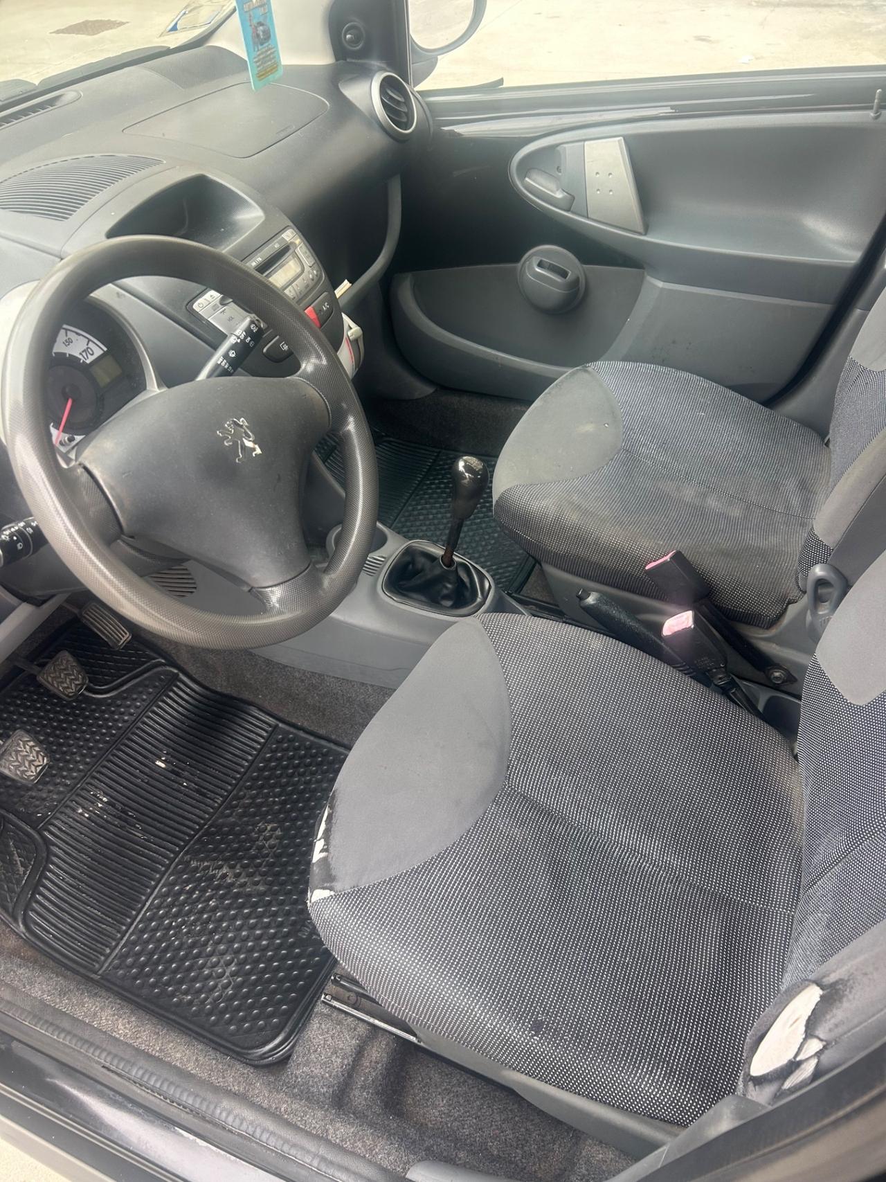 Peugeot 107 1.0 68CV 5p. Sweet Years