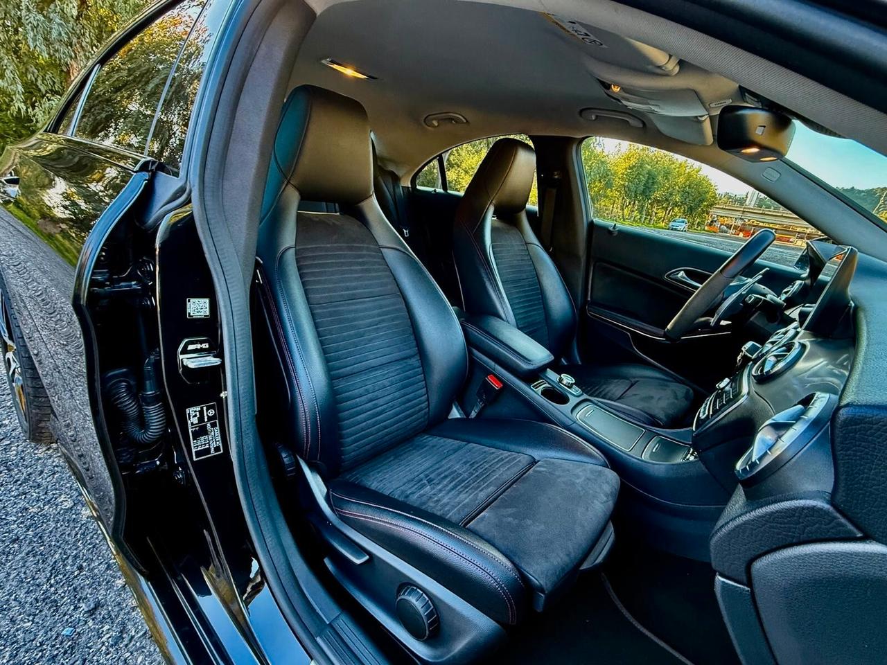 MERCEDES- BENZ CLA 200 D AMG PREMIUM