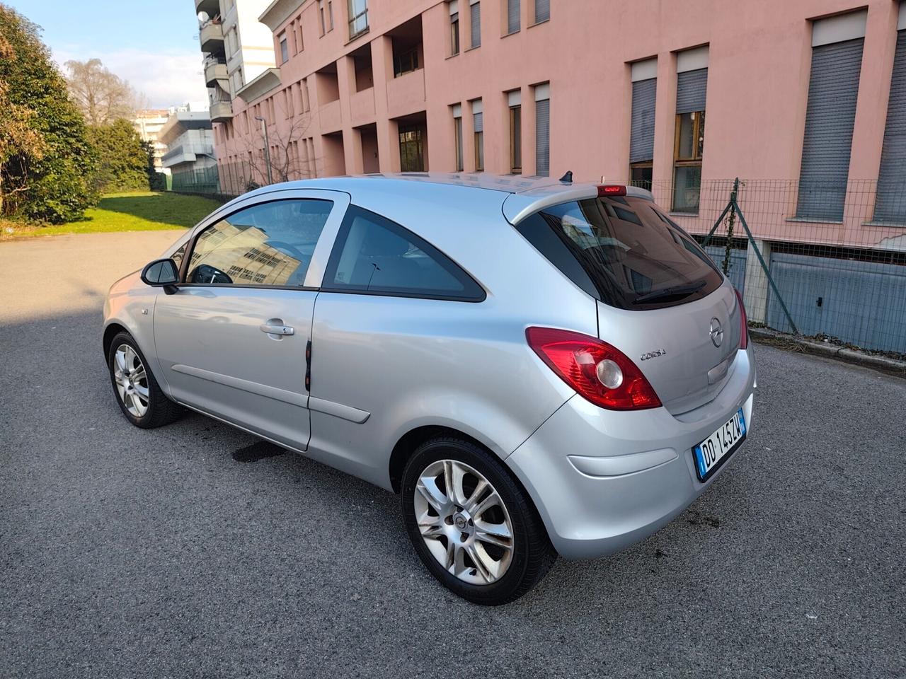 Opel Corsa 1.0 Benz euro 4 1 proprietario
