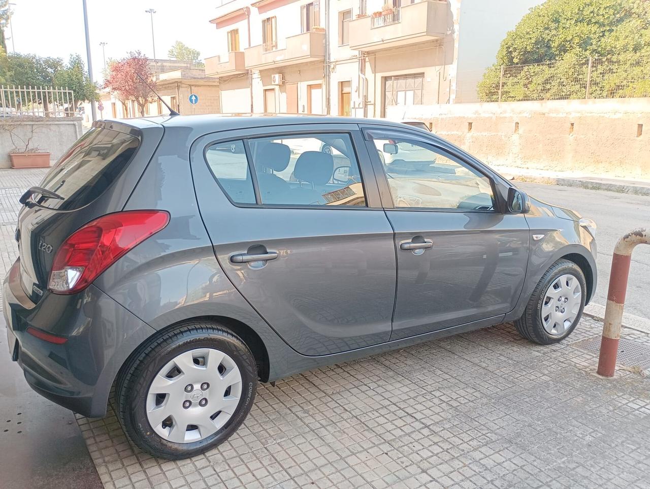 Hyundai i20 1.1 CRDi 75 Cv Classic 5 porte
