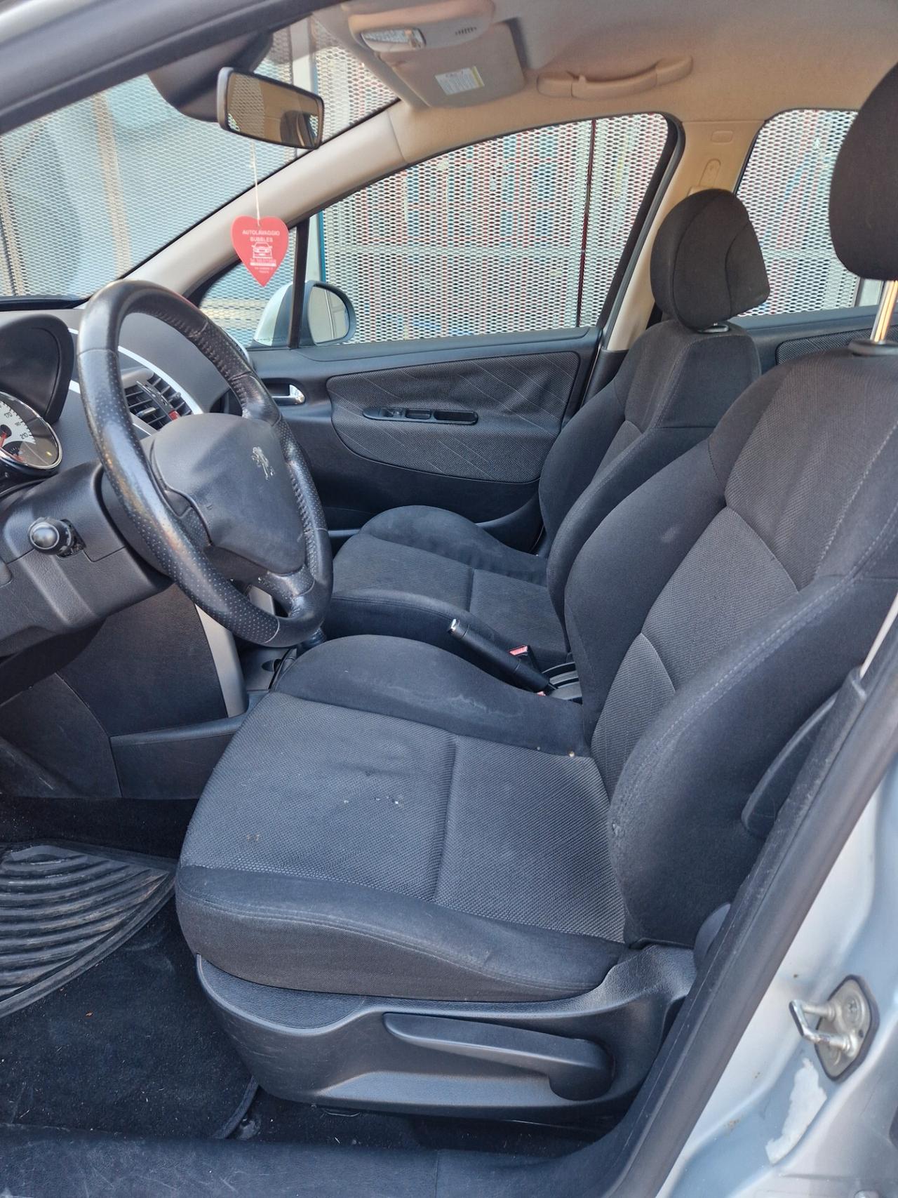 Peugeot 207 1.6 VTi 120CV 5p. - Garanzia 12 Mesi