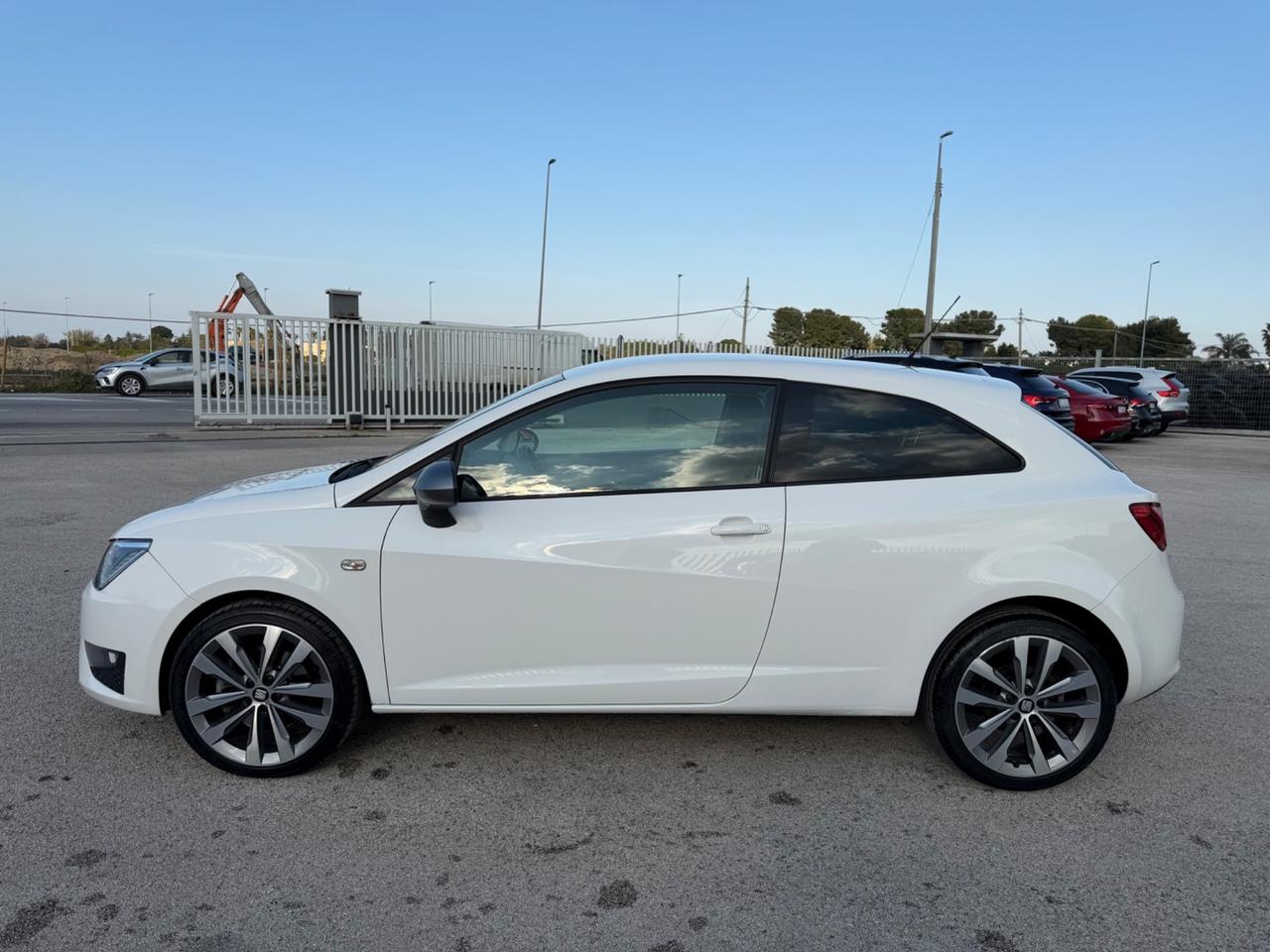SEAT IBIZA 1.4 TDI 105 CV FR COUPE FULL LED MY16