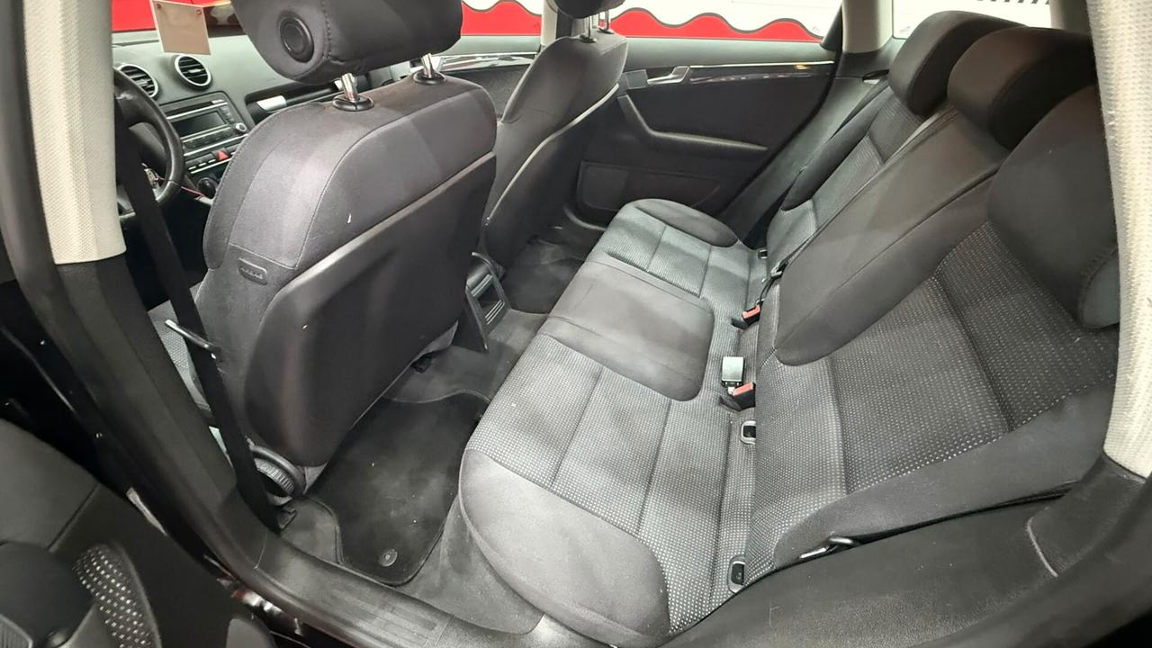Audi A3 SPB 1.9 TDI 140cv S-TRONIC - 2006