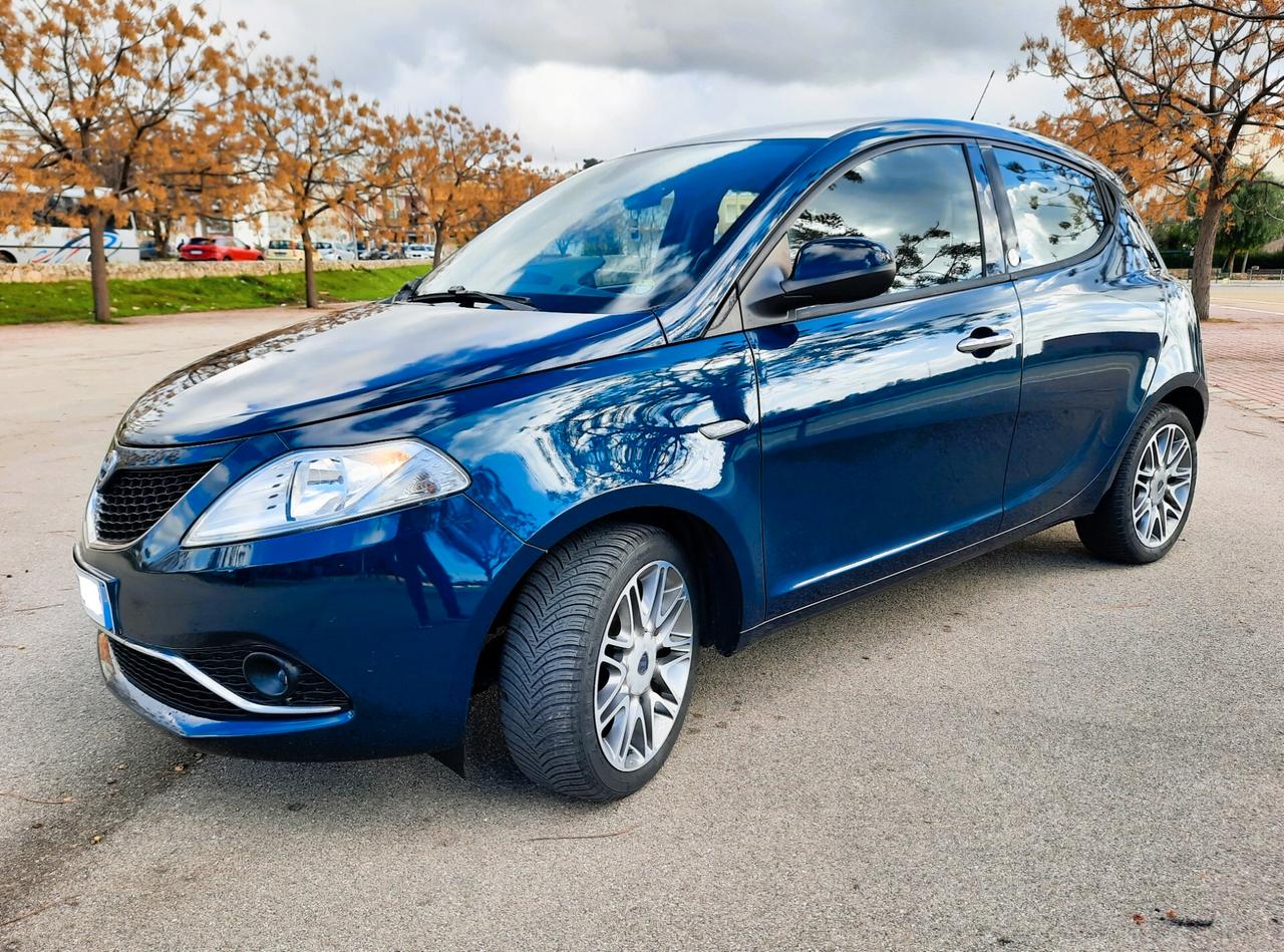 Lancia Ypsilon GPL Ecochic Platinum