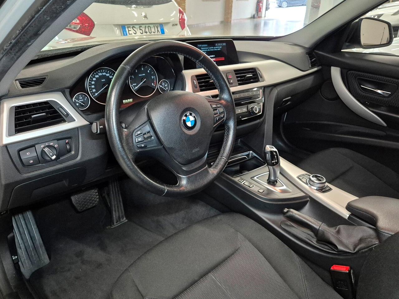 Bmw 318 318d Touring Business Advantage aut.