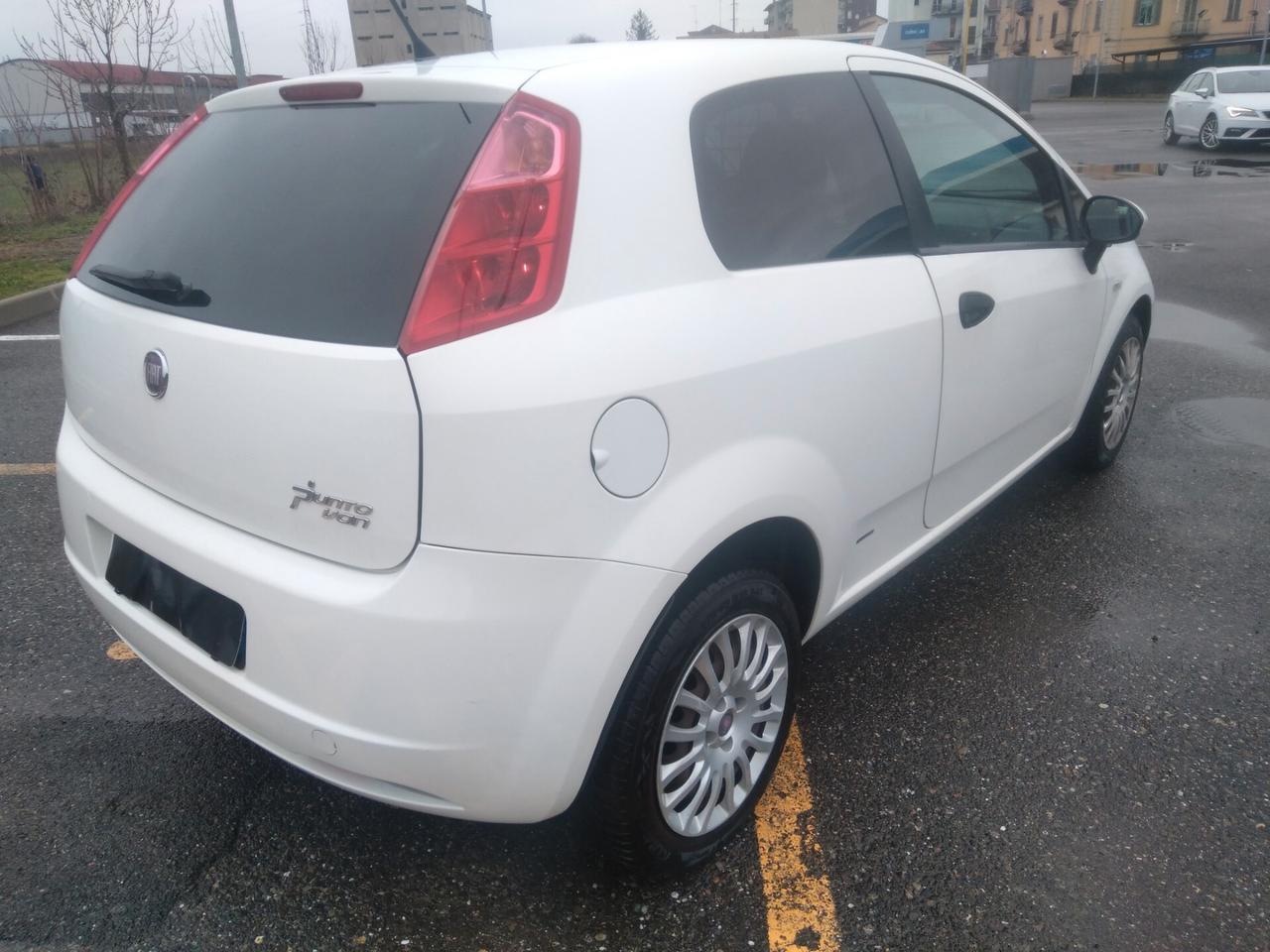 Fiat Grande Punto 1.3 MJT 75 3p.Van Active 2pt x neopatentati