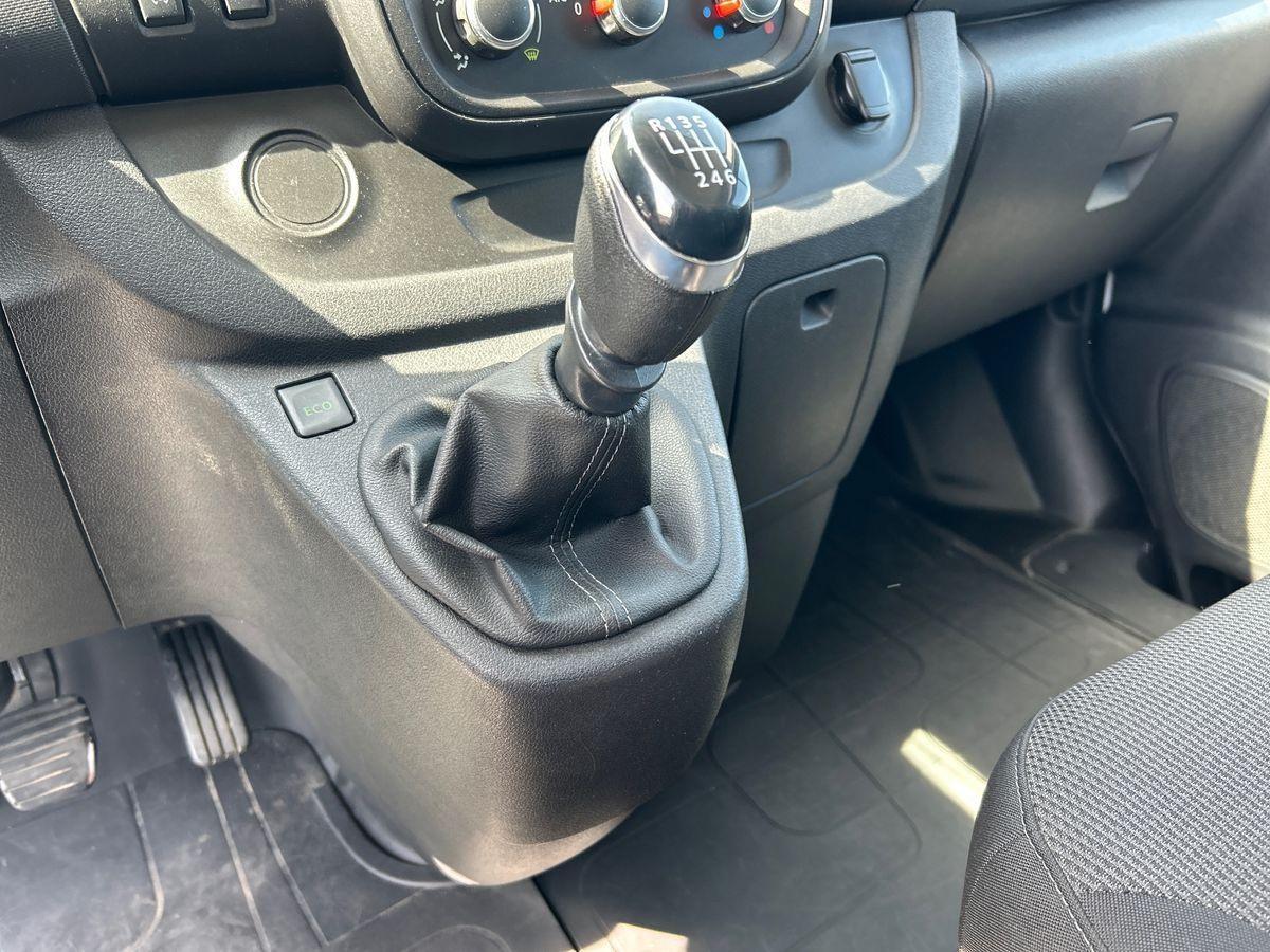 RENAULT Trafic IV 27 2019 - trafic T27 2.0 dci 120cv L1H1 Ice