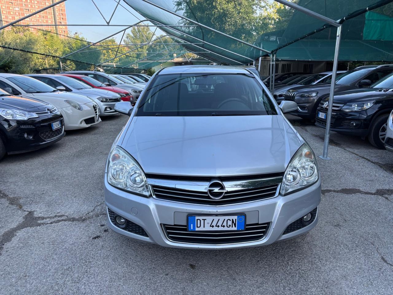 Opel Astra 1.7 CDTI 125CV Cosmo SW OK NEOPATENTATI