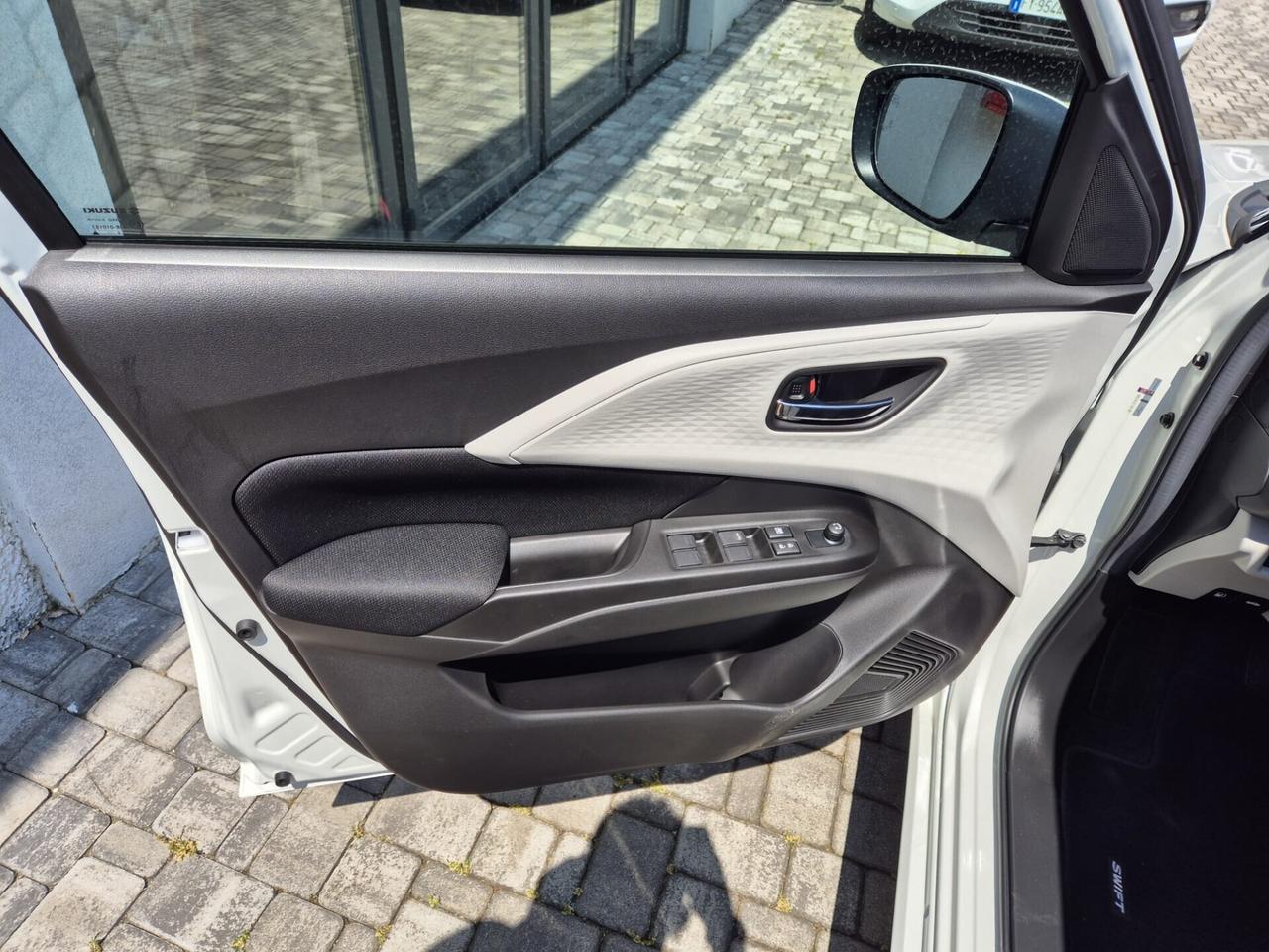 Suzuki Swift 1.2 Hybrid 4WD AllGrip Top