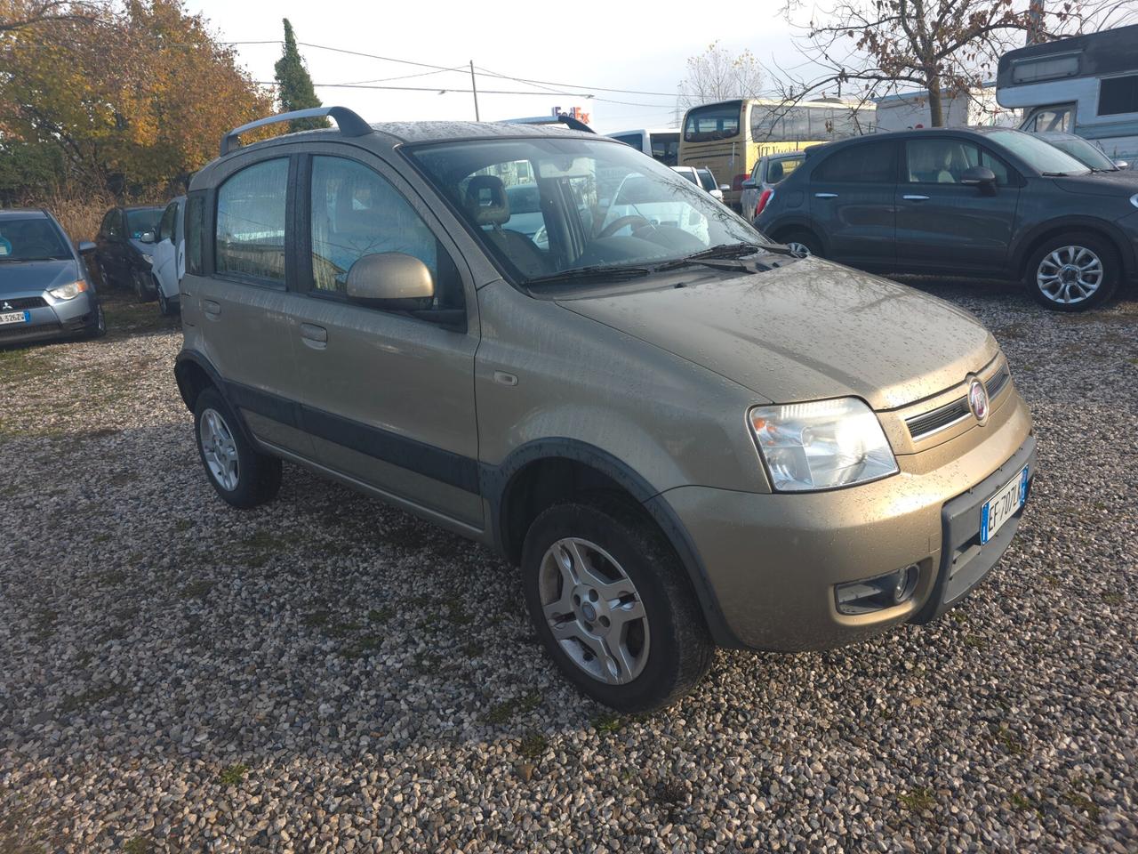 Fiat Panda 1.3 MJT 16V DPF 4x4 Climbing