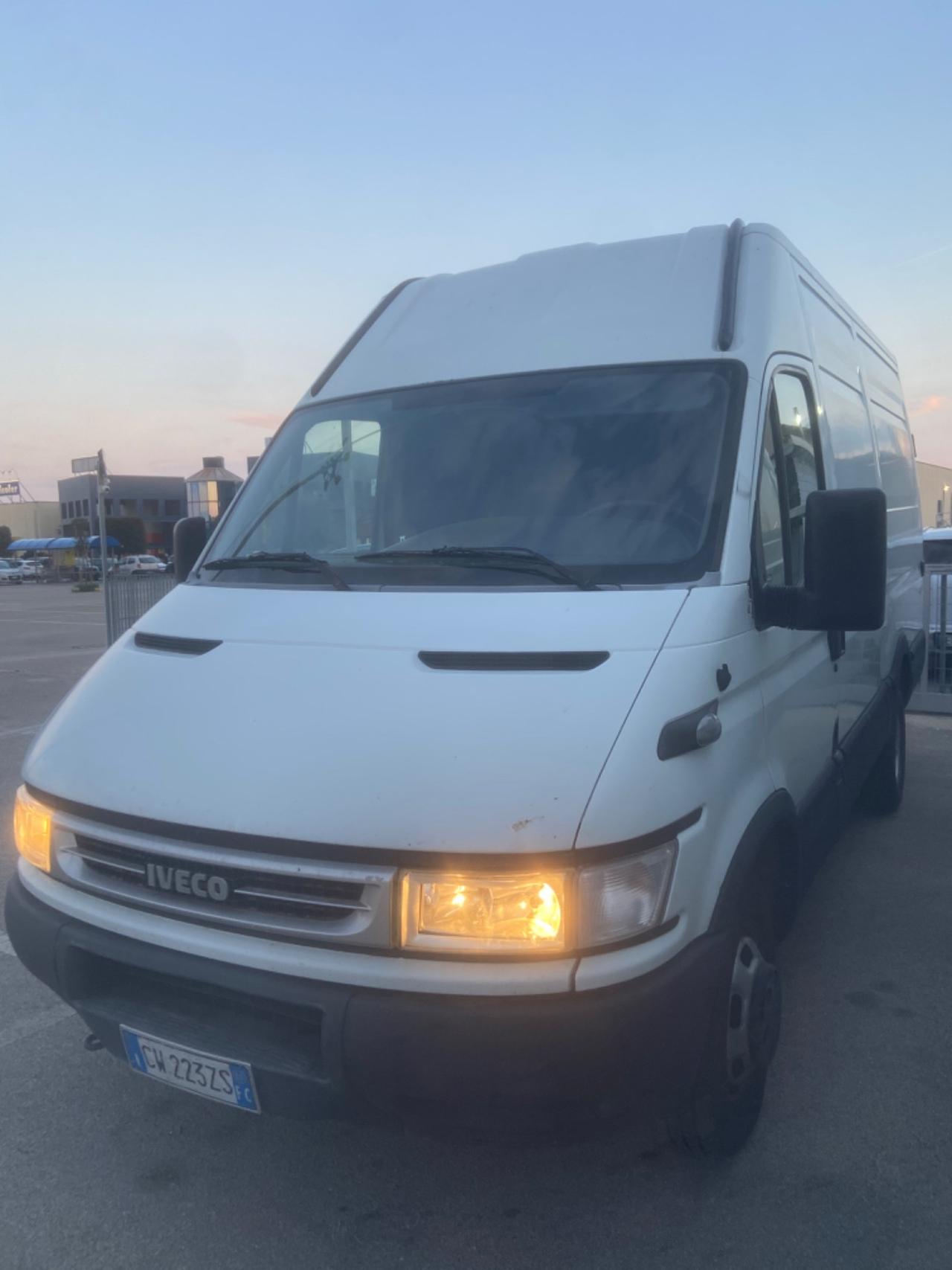 Iveco Daily Gemellato 3.0 HPI PERFETTO