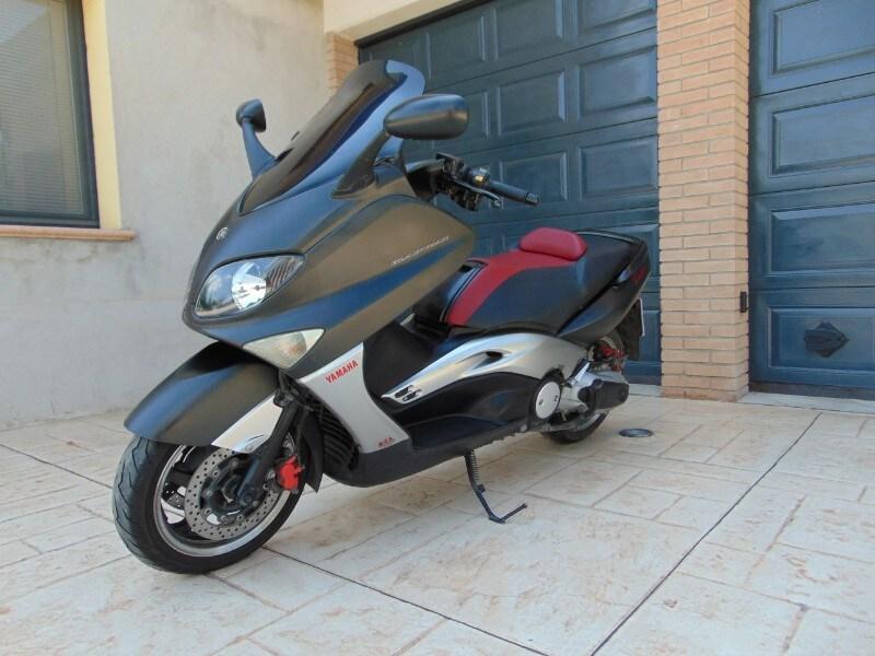 Yamaha T Max