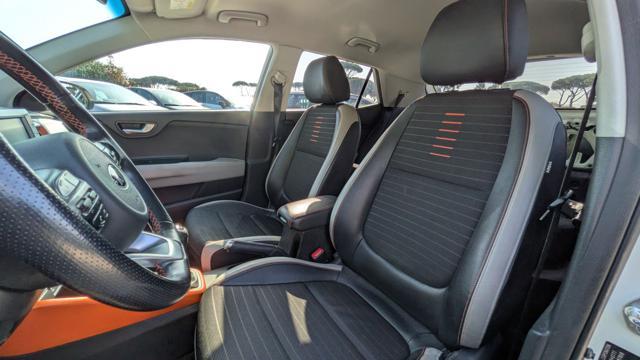 KIA Stonic Urban 1.6cc 110cv NAVIGATORE CAMERA POST.