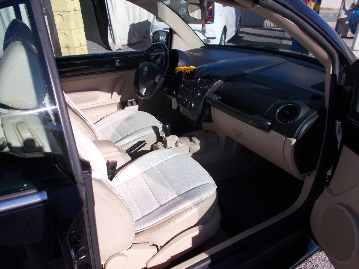 VOLKSWAGEN - New Beetle Cabrio - 1.6 Cabrio