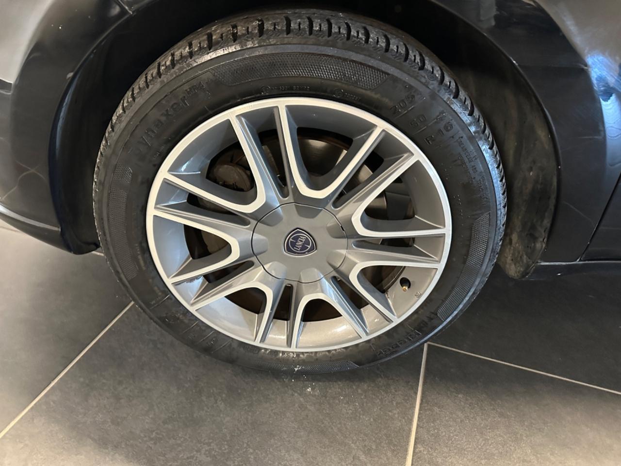 LANCIA MUSA 1.3 MJT 95 CV PLATINUM TETTO NEOPATENTATI