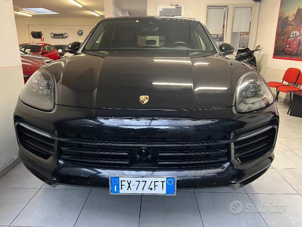 PORSCHE Cayenne 3.0 V6 TIPTRONIC PELLE TETTO APR