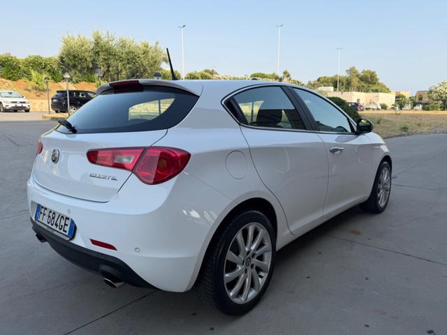 ALFA ROMEO Giulietta 2.0 JTDm 150 CV SUPER+2PDC+17''+TELEF+CRUISE+LED