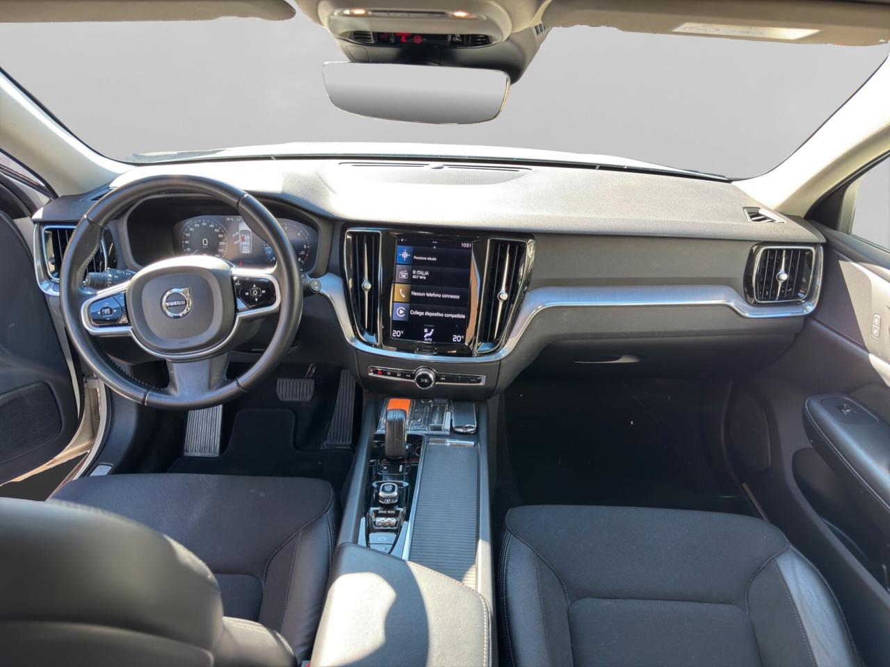 Volvo V60 B4 (d) Geartronic Momentum Business Pro
