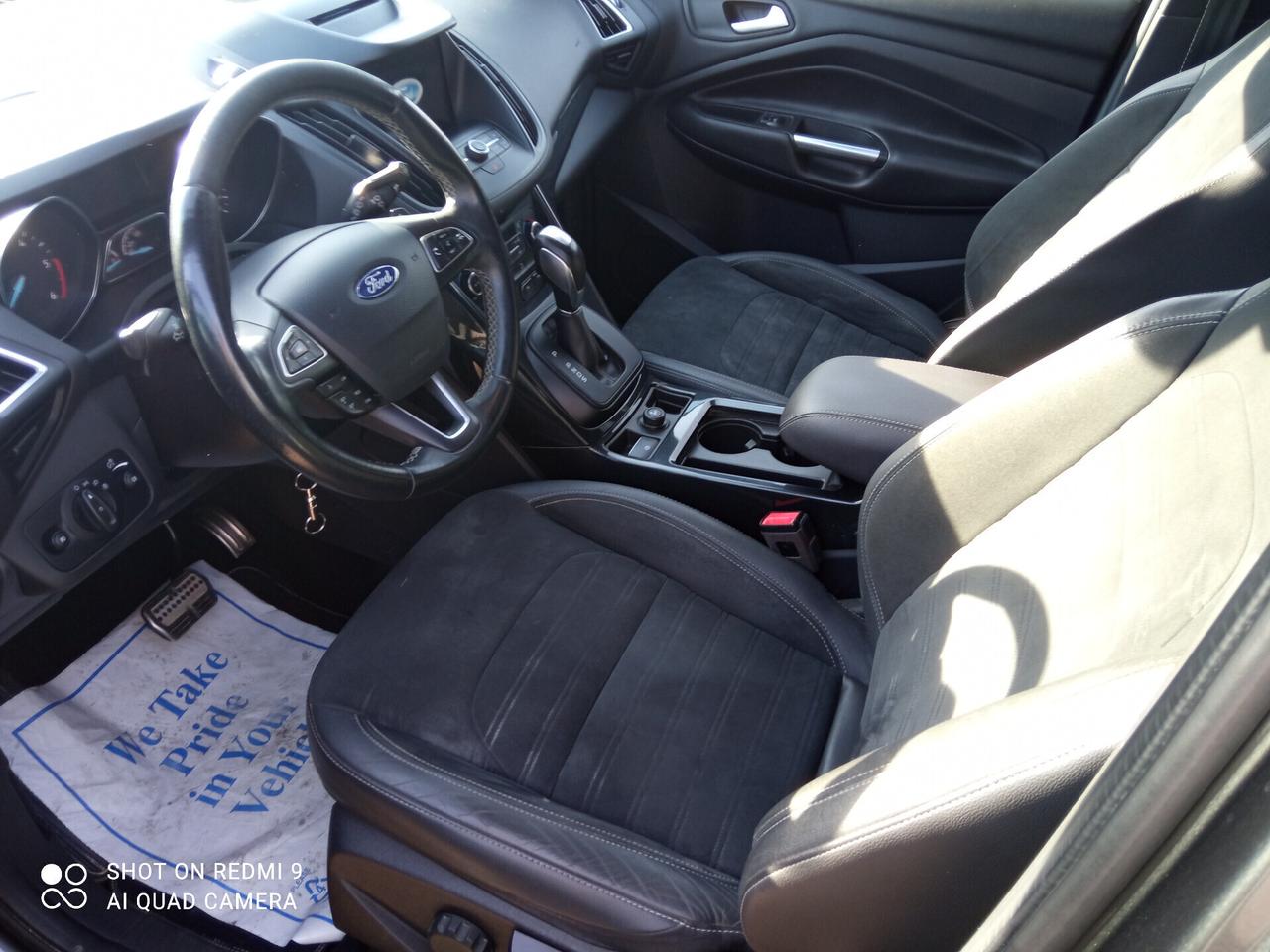 Ford Kuga 2.0 TDCI 150 CV S&S 4WD Powershift ST-Line