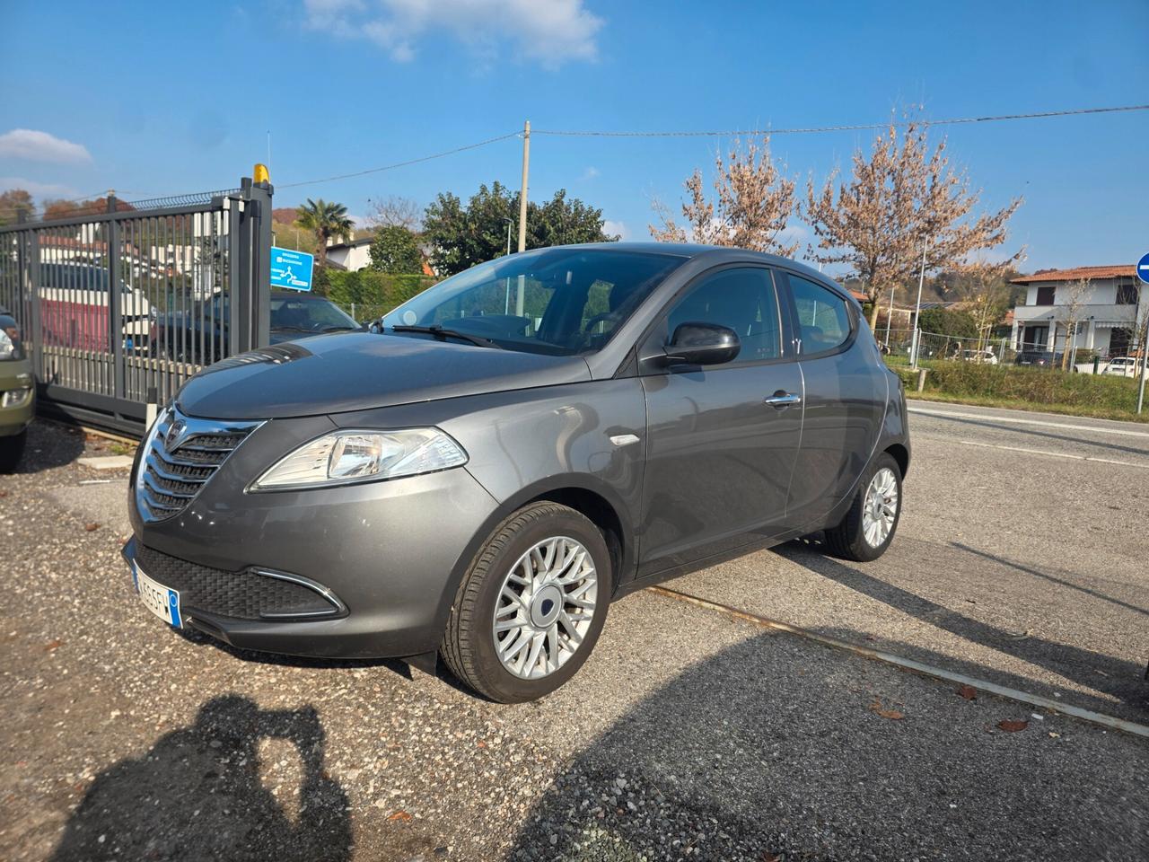 Lancia Ypsilon 1.2 69 CV 5 porte S&S Platinum