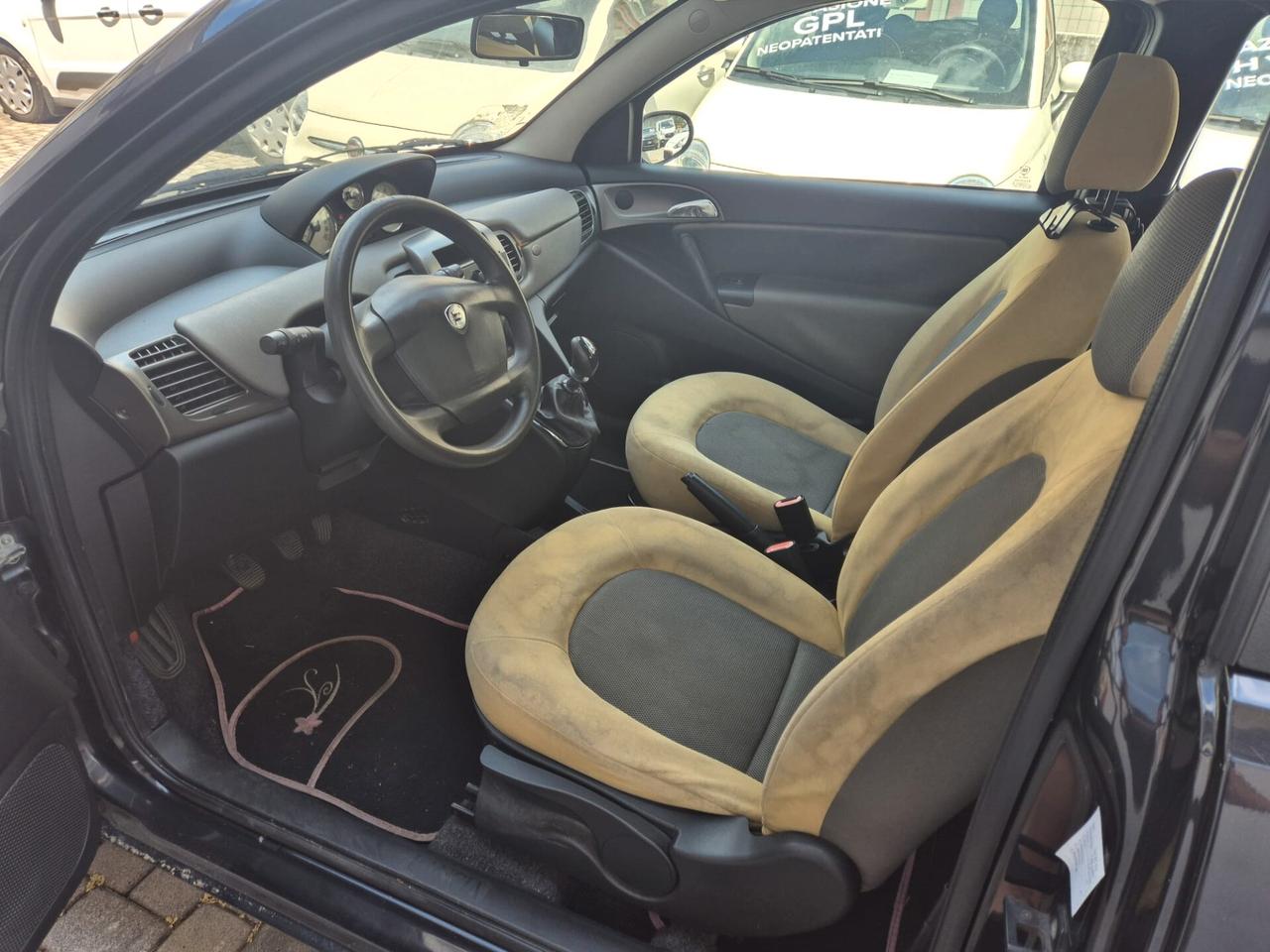 Lancia Ypsilon 1.2 Benzina